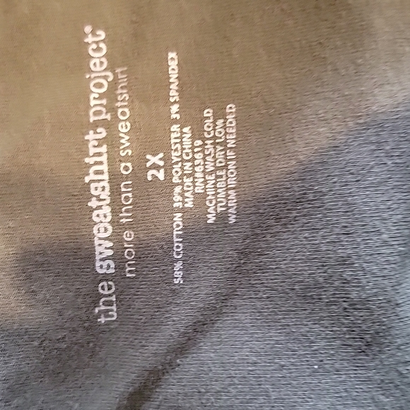 Sweatshirt project workout capris - Picture 5 of 5